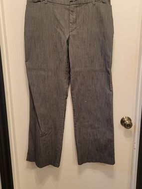 Lee Women’s Gray Straight-Leg Jeans